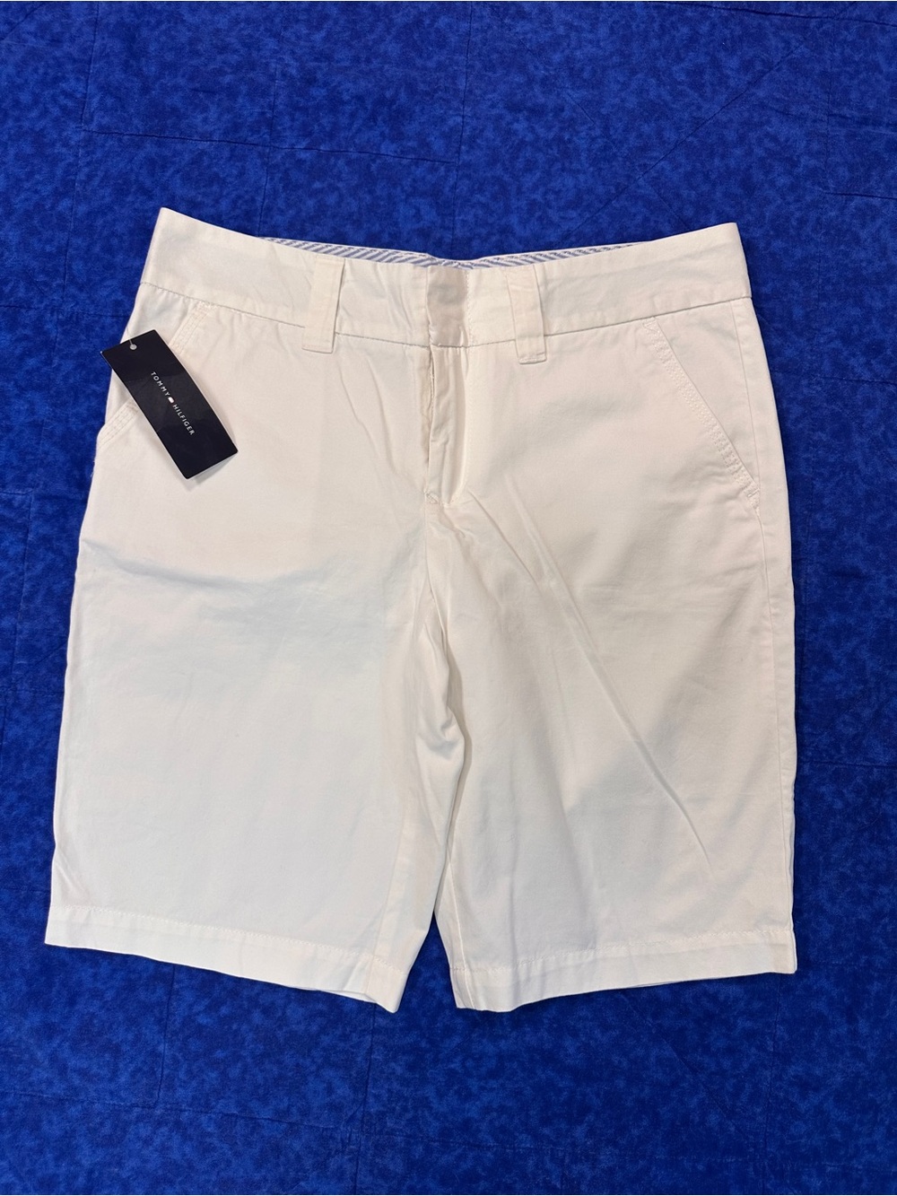 NWT Tommy Hilfiger Women’s Size 6 White 100% Cotton Chino Shorts